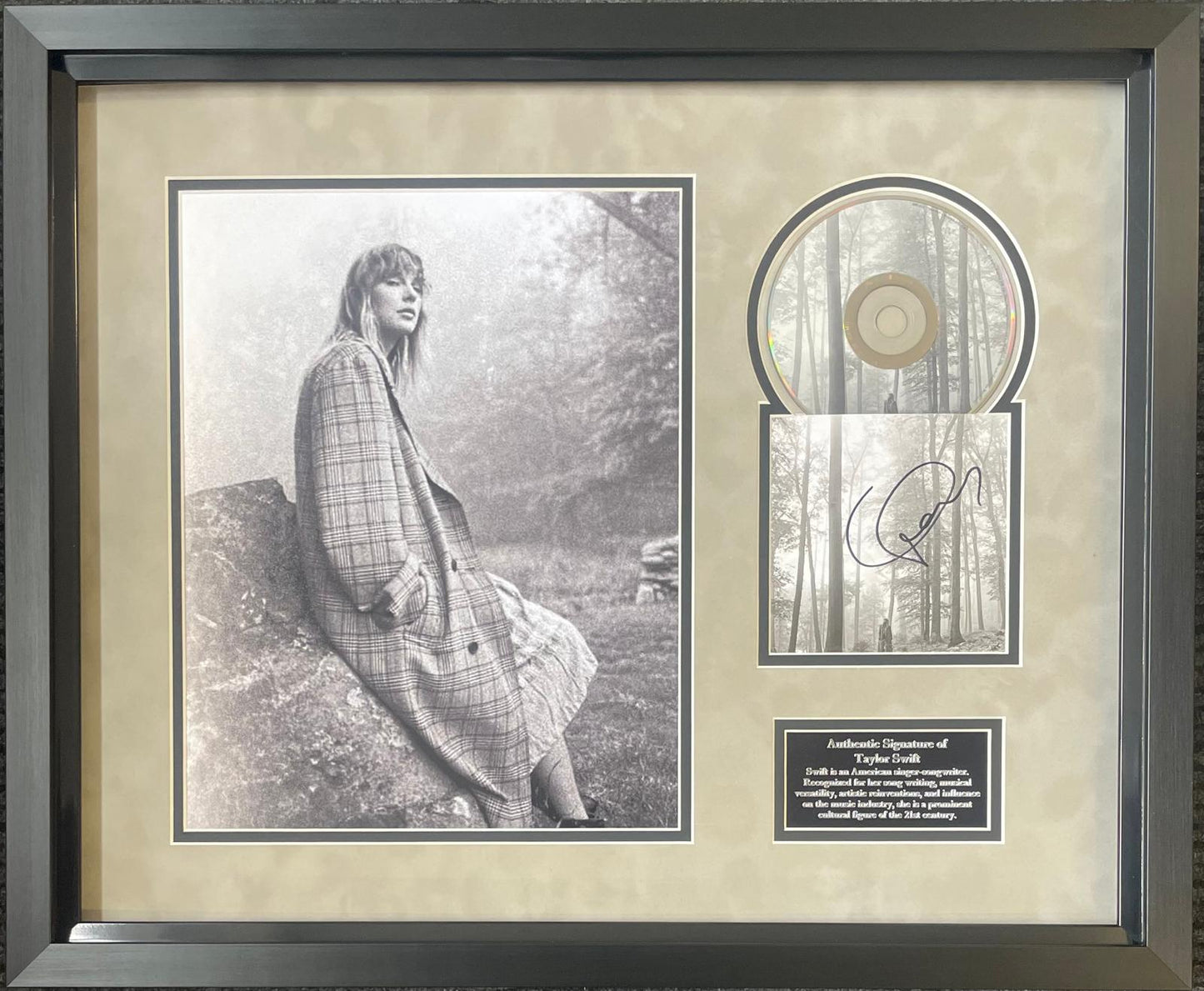 Taylor Swift Authentic Autograph